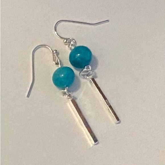 NEW. 925 Sterling Silver drop with Larimar Blue Jade crystal earrings - Picture 1 of 1